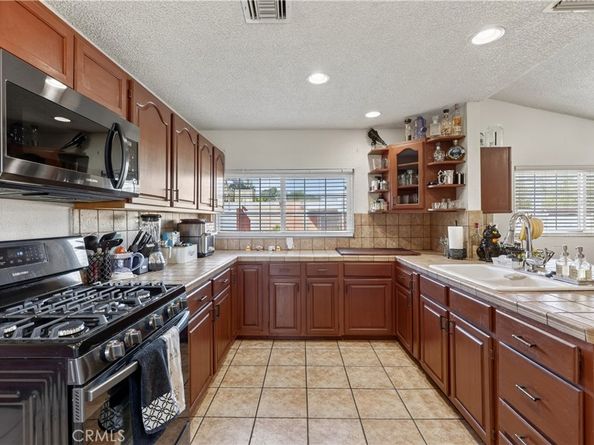 606 N Park, Pomona CA 91768