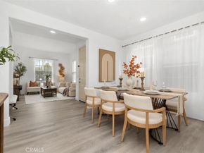 31 Dinuba, Irvine CA 92602