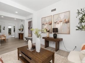 31 Dinuba, Irvine CA 92602