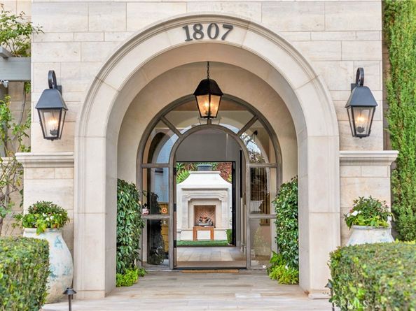 1807 Newport Hills Dr E, Newport Beach CA 92660