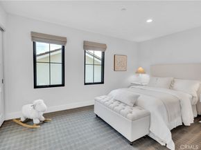 1807 Newport Hills Dr E, Newport Beach CA 92660