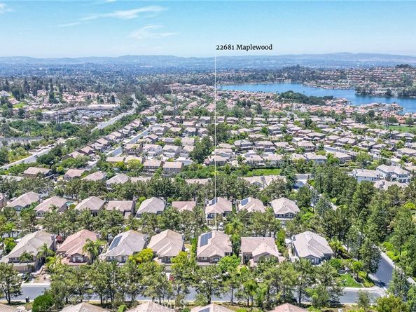 22681 Maplewood, Mission Viejo CA 92692