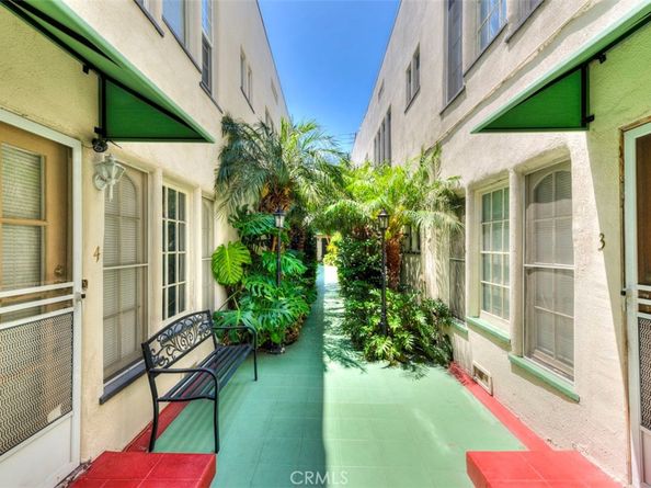 932 E 2nd Street 27, Long Beach CA 90802