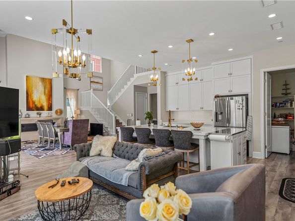 112 Green Rdg, Irvine CA 92602