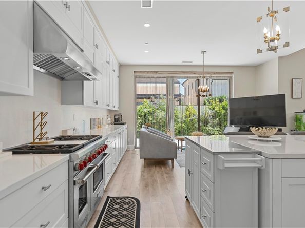 112 Green Rdg, Irvine CA 92602