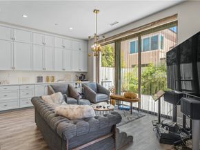 112 Green Rdg, Irvine CA 92602