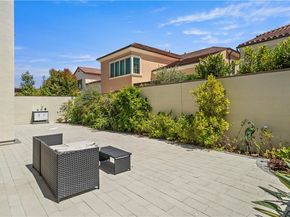 112 Green Rdg, Irvine CA 92602