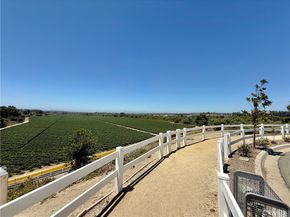5572 Thoroughbred Street, Oceanside CA 92057