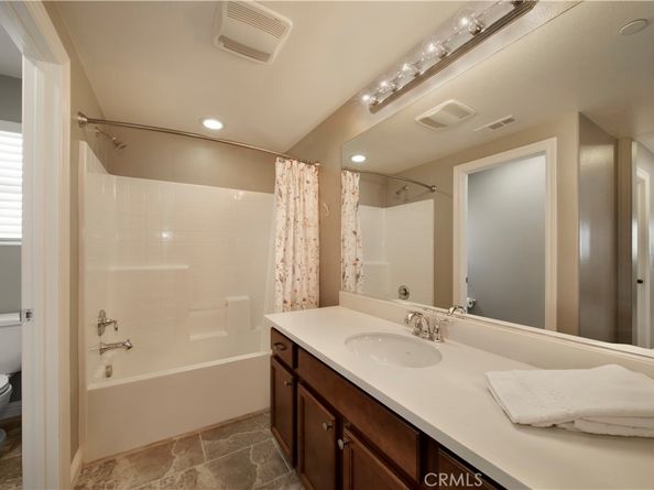 5572 Thoroughbred Street, Oceanside CA 92057
