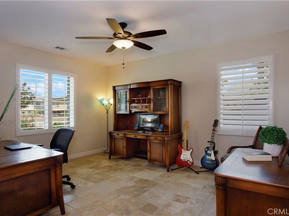 5572 Thoroughbred Street, Oceanside CA 92057