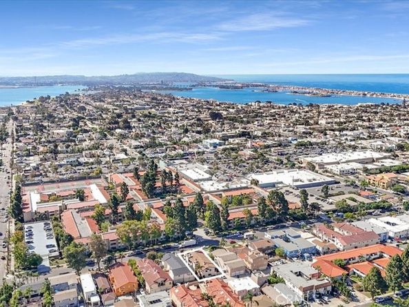 1828 Diamond Street 3, San Diego CA 92109