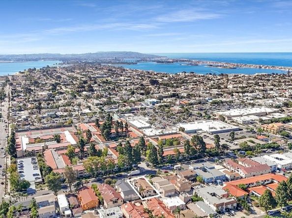 1828 Diamond Street 3, San Diego CA 92109