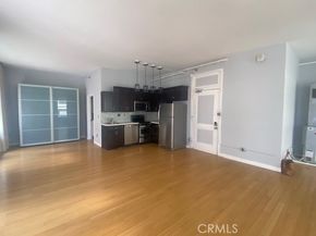 215 W 7th Street 902, Los Angeles CA 90014