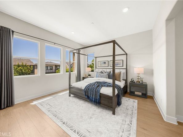 106 Aspect, Irvine CA 92618
