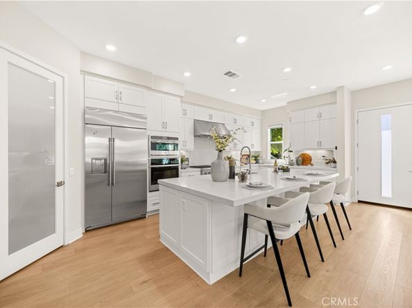 106 Aspect, Irvine CA 92618