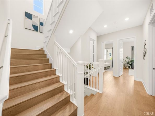 106 Aspect, Irvine CA 92618