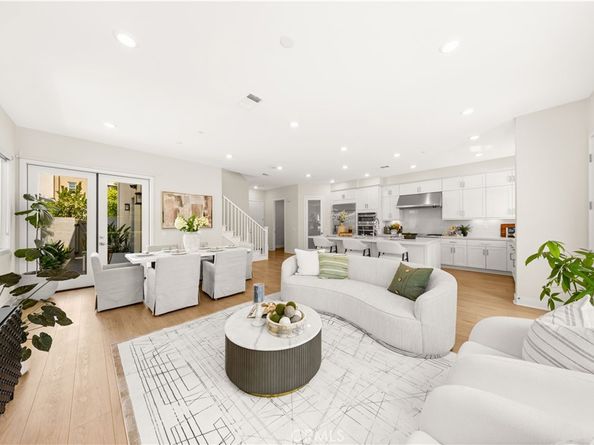 106 Aspect, Irvine CA 92618