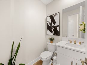 106 Aspect, Irvine CA 92618