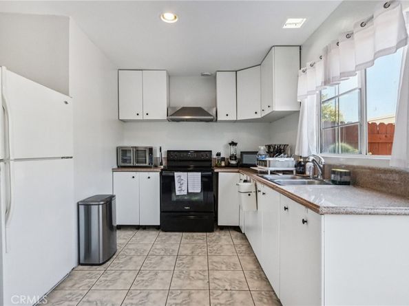 561 W Alton Avenue 39, Santa Ana CA 92707