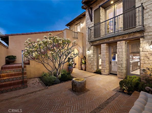 137 Sunset, Irvine CA 92602