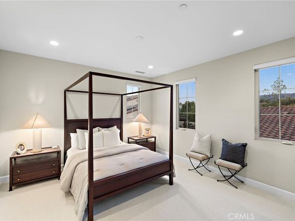 137 Sunset, Irvine CA 92602