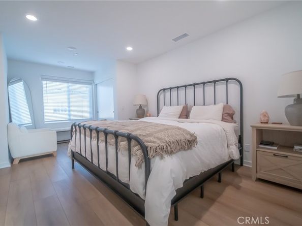 17952 Seaglass Drive, Huntington Beach CA 92647
