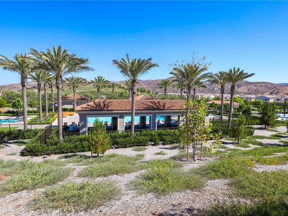 152 Newburry, Irvine CA 92618