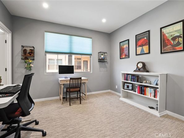 152 Newburry, Irvine CA 92618