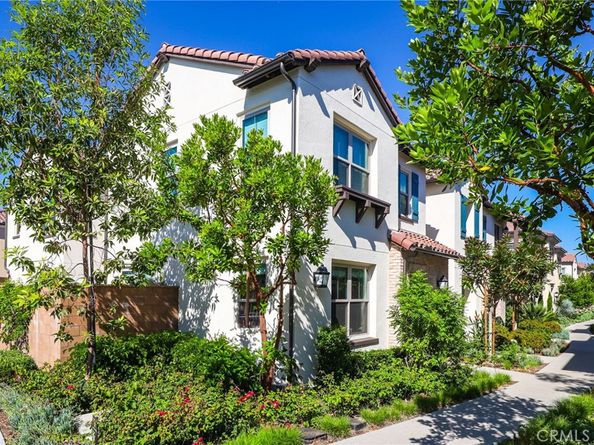 152 Newburry, Irvine CA 92618