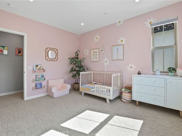 152 Newburry, Irvine CA 92618