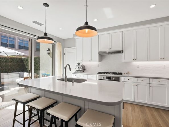 152 Newburry, Irvine CA 92618