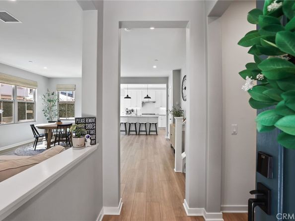 152 Newburry, Irvine CA 92618