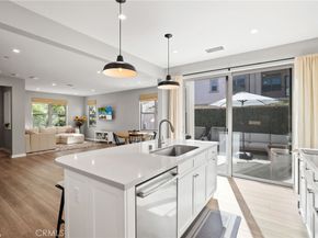 152 Newburry, Irvine CA 92618