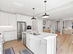 152 Newburry, Irvine CA 92618
