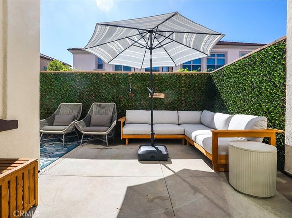 152 Newburry, Irvine CA 92618
