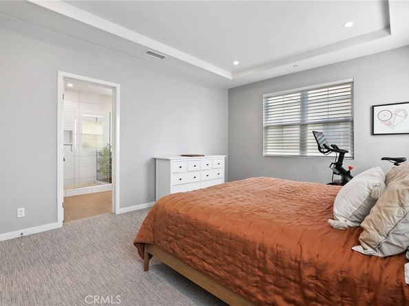 152 Newburry, Irvine CA 92618