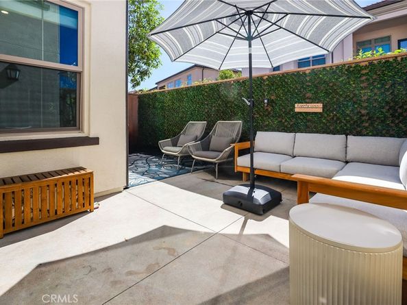 152 Newburry, Irvine CA 92618