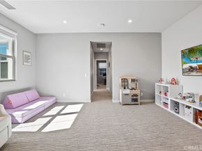 152 Newburry, Irvine CA 92618