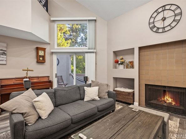5846 E Creekside Avenue 32, Orange CA 92869