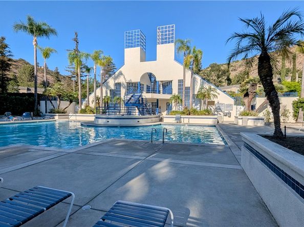 5846 E Creekside Avenue 32, Orange CA 92869