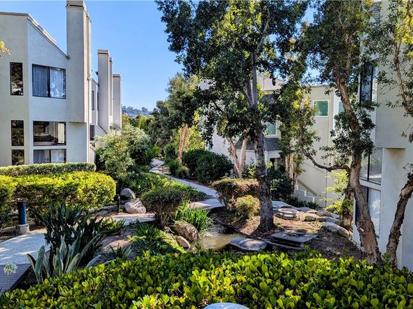 5846 E Creekside Avenue 32, Orange CA 92869