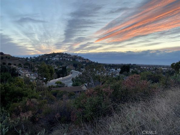 5846 E Creekside Avenue 32, Orange CA 92869