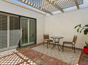 4 Navarre 126, Irvine CA 92612