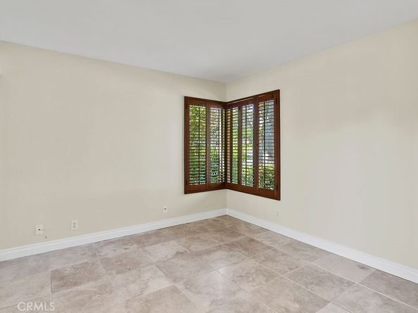 4 Navarre 126, Irvine CA 92612