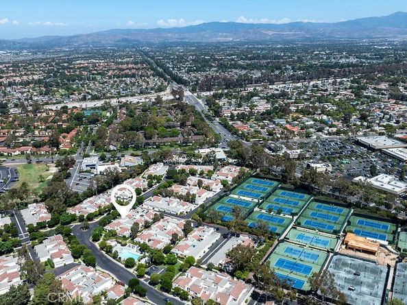 4 Navarre 126, Irvine CA 92612