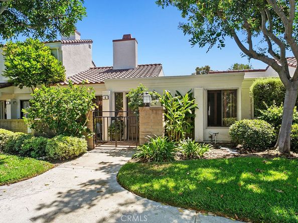 4 Navarre 126, Irvine CA 92612