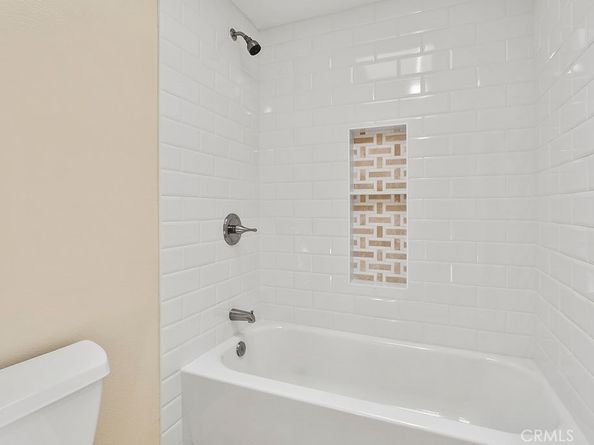 4 Navarre 126, Irvine CA 92612
