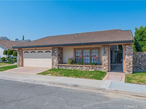 33 Sandpiper, Irvine CA 92604