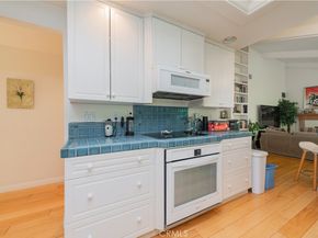 33 Sandpiper, Irvine CA 92604