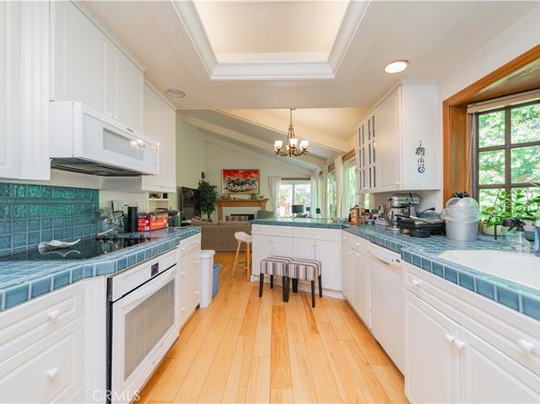 33 Sandpiper, Irvine CA 92604